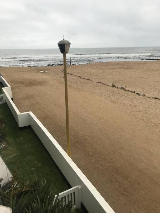 A Zen And Chic Beachfront Apartment Swakopmund Exterior foto